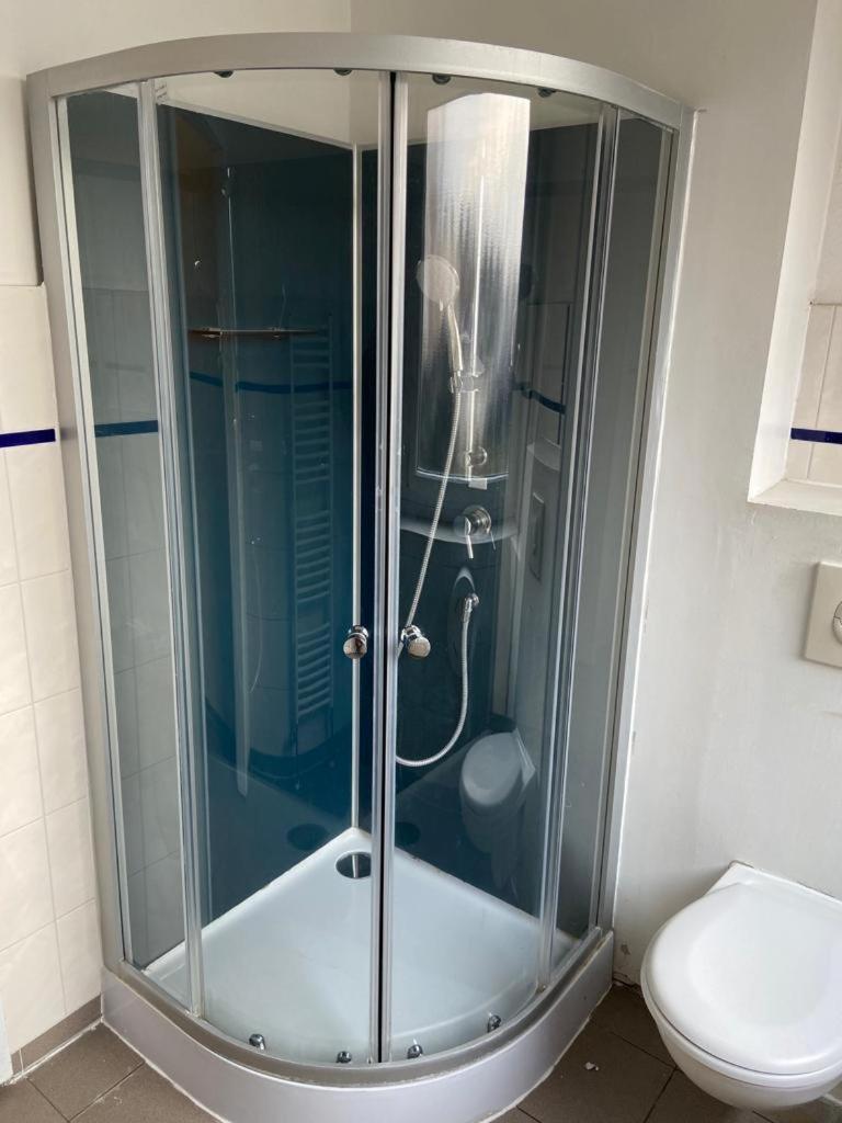 Gastem Ug Apartment Berlin Bagian luar foto