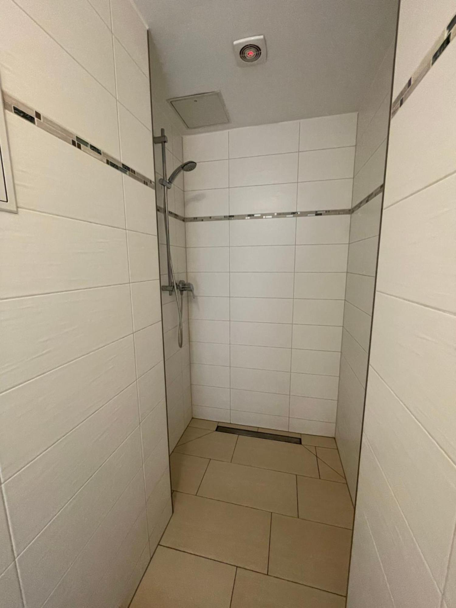 Gastem Ug Apartment Berlin Bagian luar foto