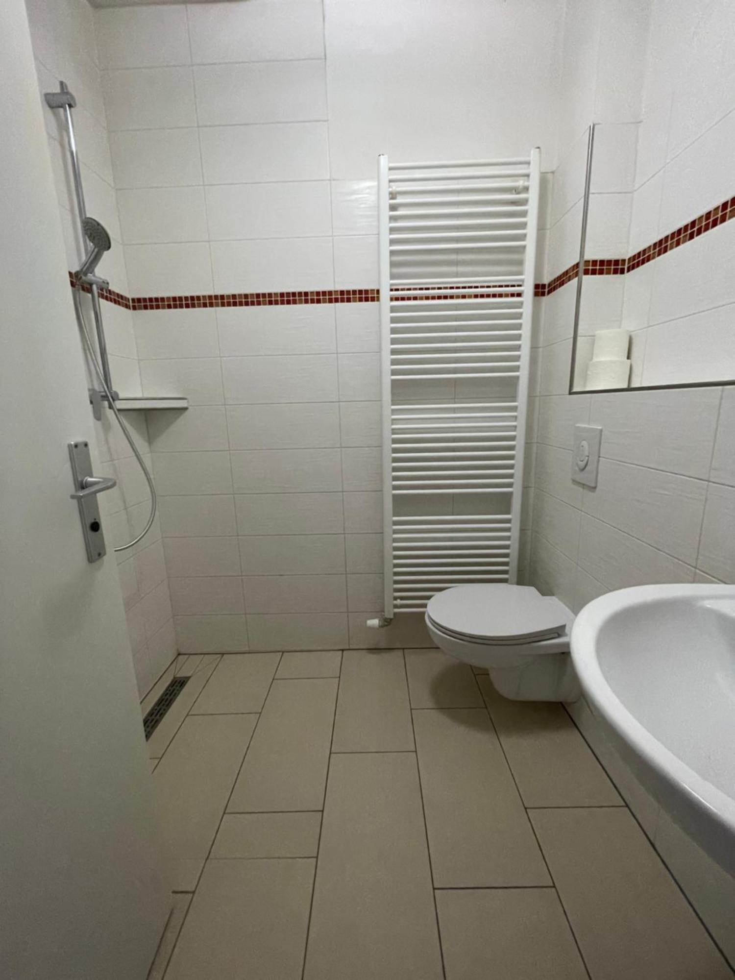 Gastem Ug Apartment Berlin Bagian luar foto